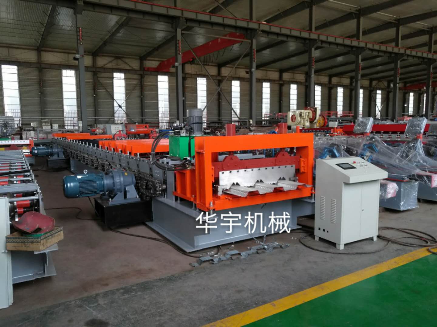 华宇压瓦机厂生产楼承板设备 楼承板机应用广泛优点多